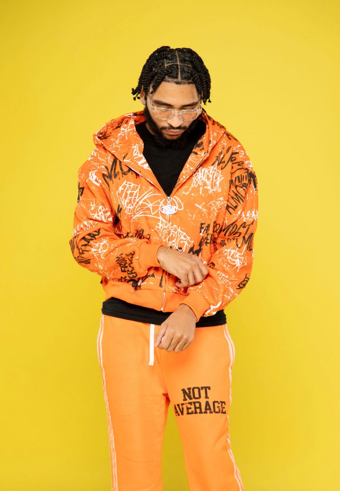 ORANGE NOT AVERAGE SET