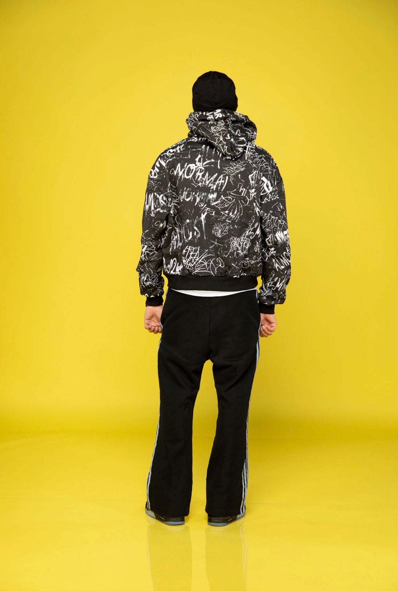 BLACK NOT AVERAGE SET