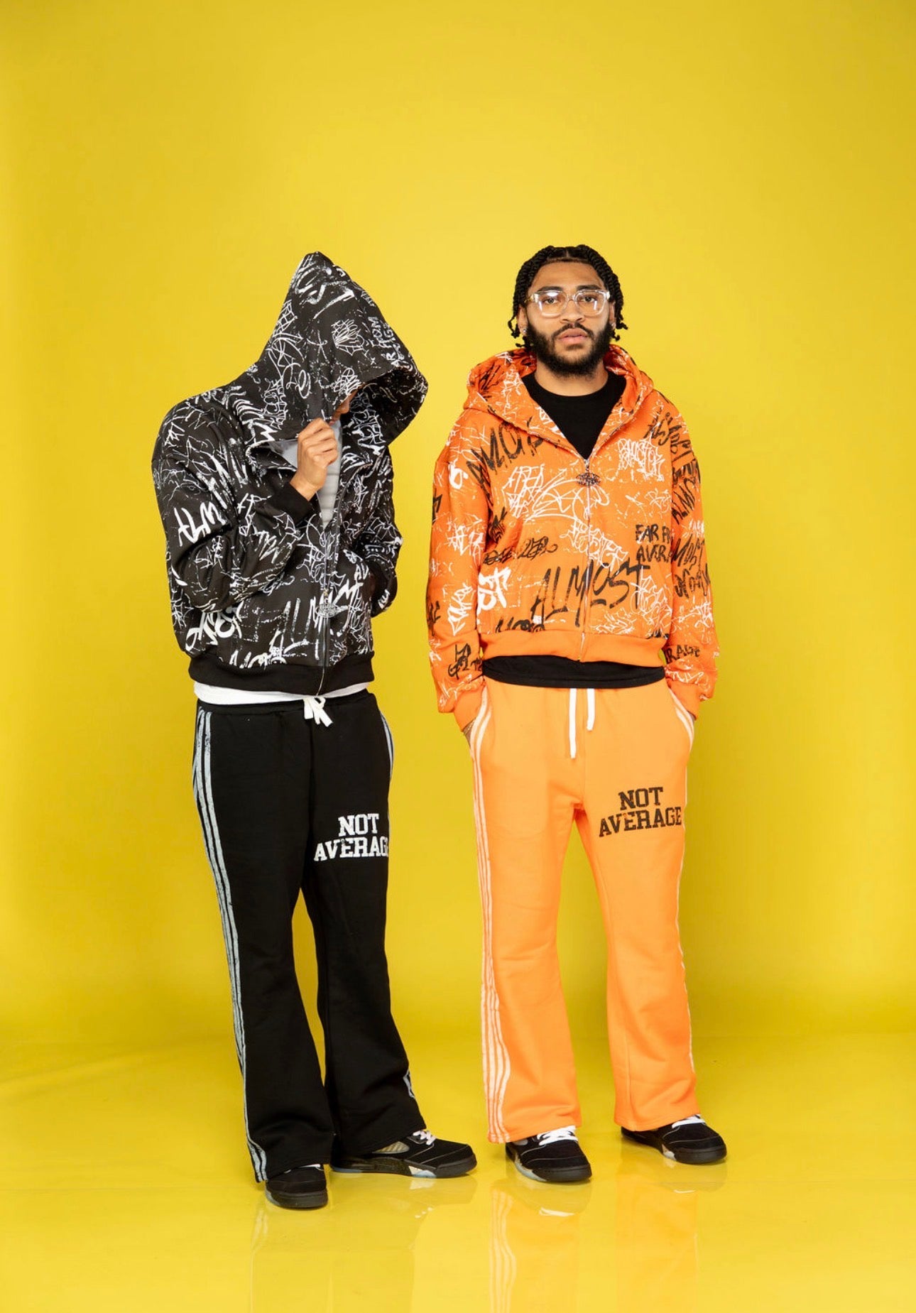 BLACK & ORANGE NOT AVERAGE SET