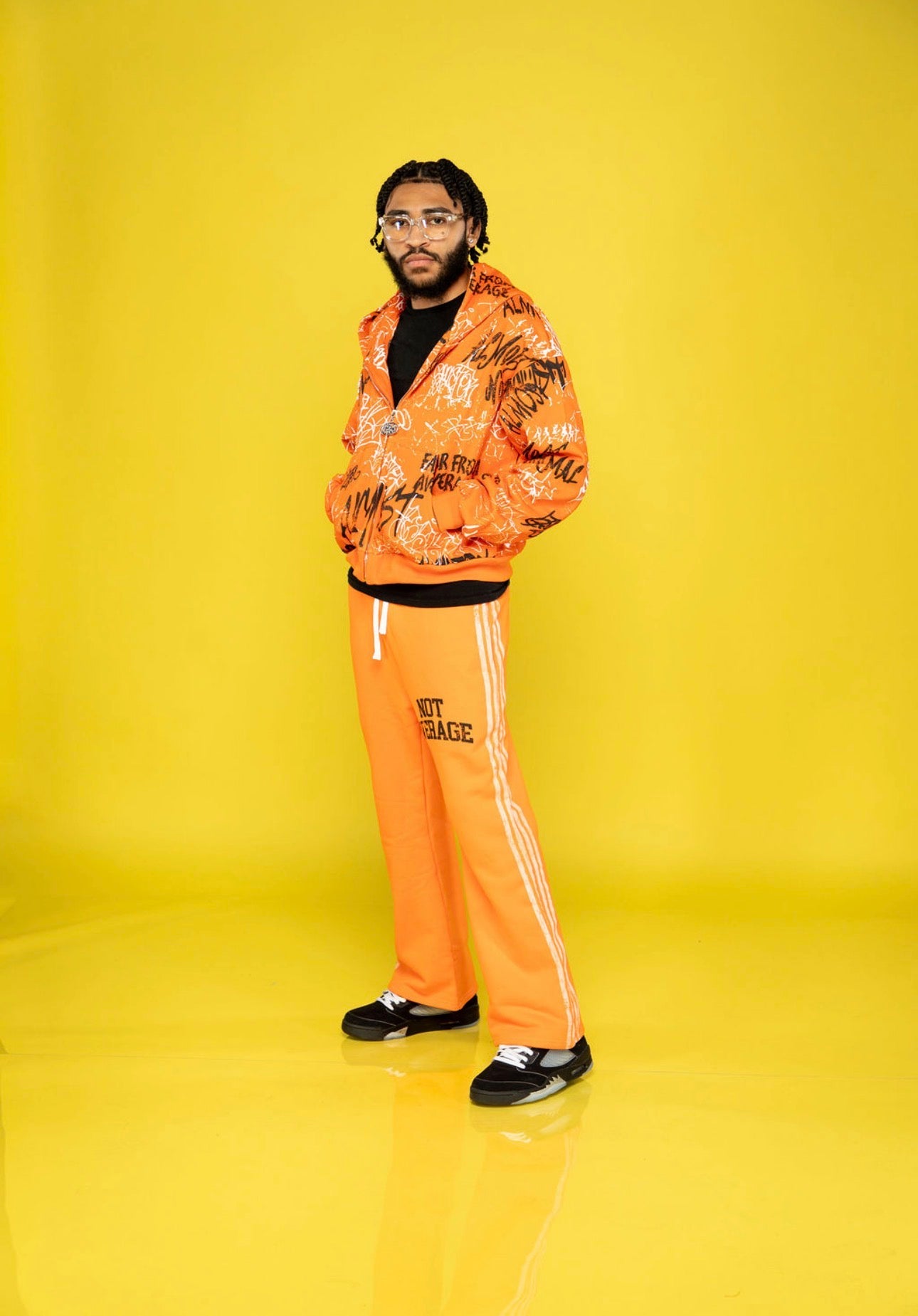 ORANGE NOT AVERAGE SET